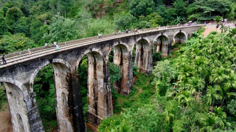 Nine Arch Bridge near Ella, Sri Lanka